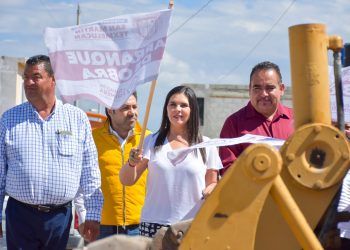 Norma Layón da banderazo de inicio de obra vial en Tlanalapan