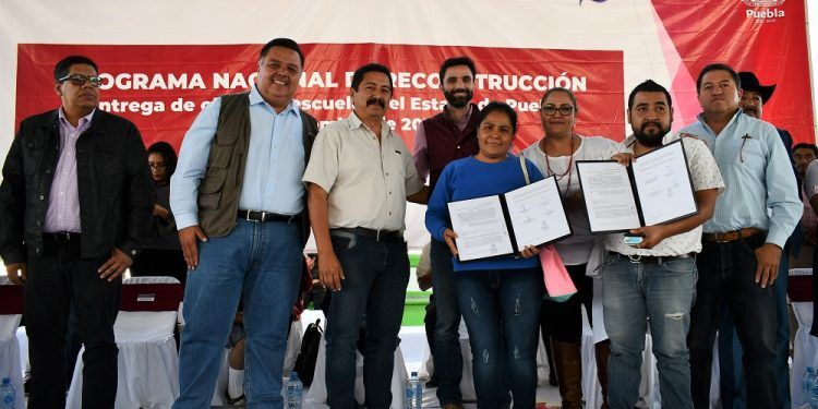 Gobierno federal entrega 6 escuelas reconstruidas en Puebla