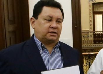 Éstas son las 5 bochornosas escenas de Héctor Alonso Granados como diputado (VIDEOS)