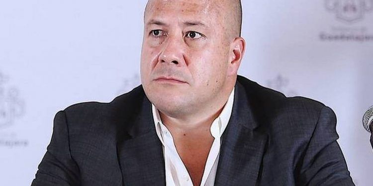 Jalisco: Gobernador Alfaro pide a la población aislarse durante cinco días