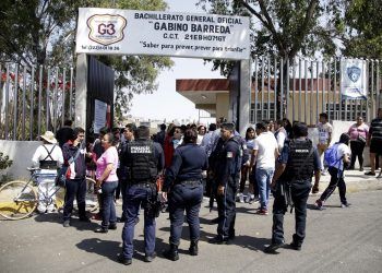 Asaltaron a estudiantes y maestros de bachillerato en Puebla; hay tres detenidos