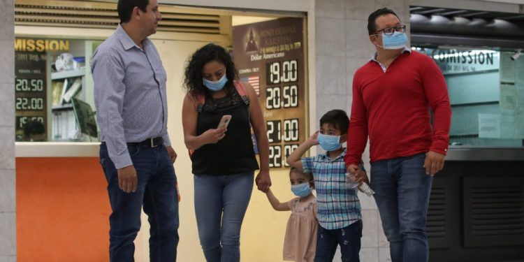 Epidemia de coronavirus en México puede durar hasta 12 semanas: López-Gatell