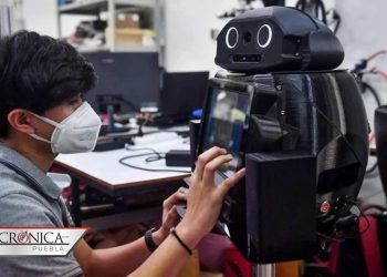 Ingenieros de Tailandia construyen robots para enfrentar al COVID-19