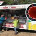 Hombre regala comida a pueblo de Reino Unido en contingencia por COVID-19
