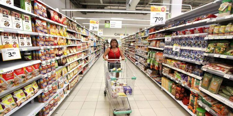 Comprar alimentos para una semana evitaría desabasto por COVID-19: Especialista