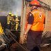 Bomberos sofocan incendio de maderería en San Pedro Cholula; no hay lesionados