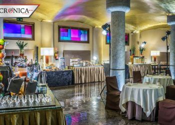 Cubículos de cristal: la iniciativa para reabrir restaurantes en Madrid
