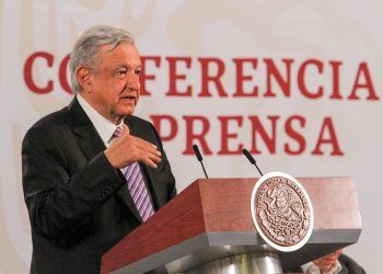 AMLO celebra que programas sociales sean elevados a rango constitucional