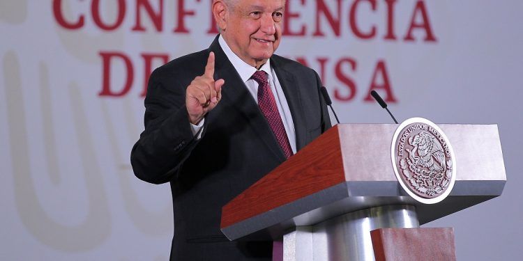 Estoy bien de salud, me tomo mis pastillas, afirma López Obrador