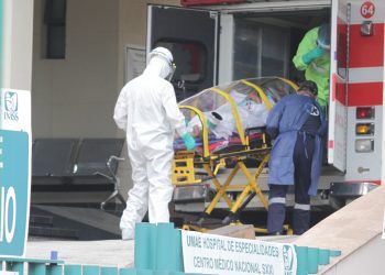 Se saturan hospitales en la CDMX por COVID-19