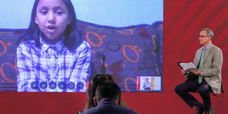 Más de 3 mil 500 niños participan en ‘Pregúntale al Dr. Gatell’