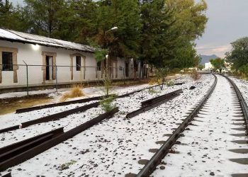 Granizada causa estragos en Acajete