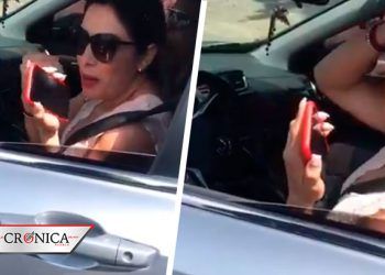 Redes nombran #LadyCasas a mujer que insultó a personal de filtro sanitario