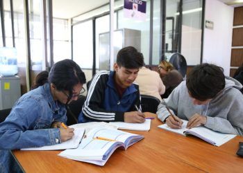 SEP Puebla transmitirá por radio y televisión actividades escolares por COVID-19