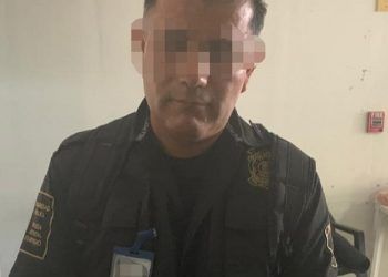 Custodio del Cereso de Puebla fue detenido por ingresar droga para un recluso