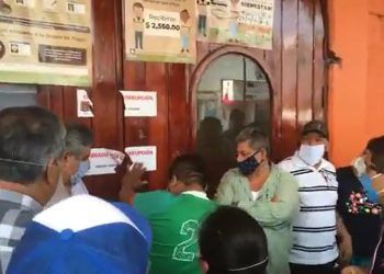 Comerciantes de Ajalpan se manifiestan por cierre del mercado
