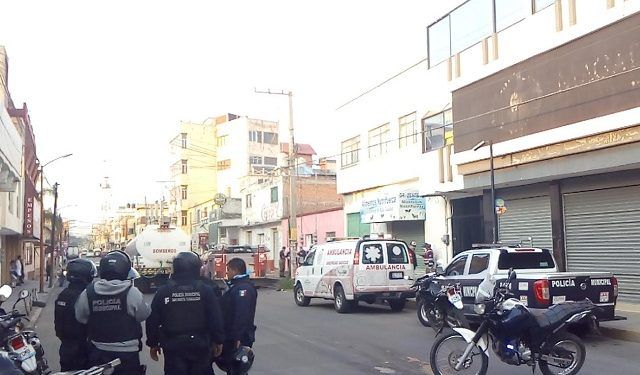 Incendio en vivienda de San Martín Texmelucan deja un muerto