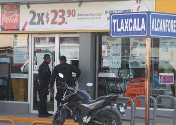 Continúan asaltos a las tiendas Oxxo, ahora en el centro histórico de Puebla