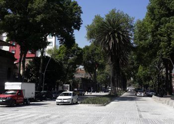 Ladrones asaltaron cervecería ubicada en la Avenida Juárez en Puebla