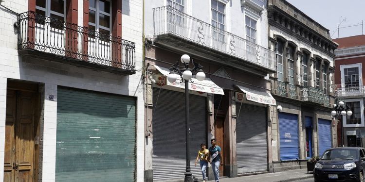 Comerciantes desconocen cómo acceder a apoyos municipales en Puebla