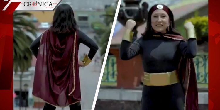 Redes critican versión en carne y hueso de Susana Distancia presentada en Metepec