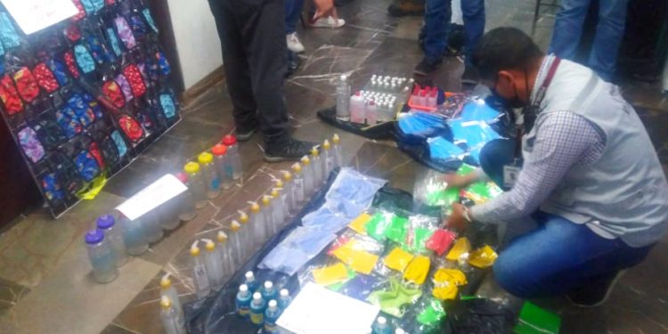 Ayuntamiento de Puebla decomisó cubrebocas y gel antibacterial apócrifo