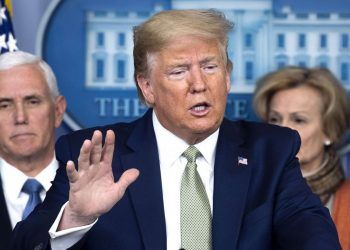 Trump suspende fondos a OMS, mientras revisan trabajo del organismo