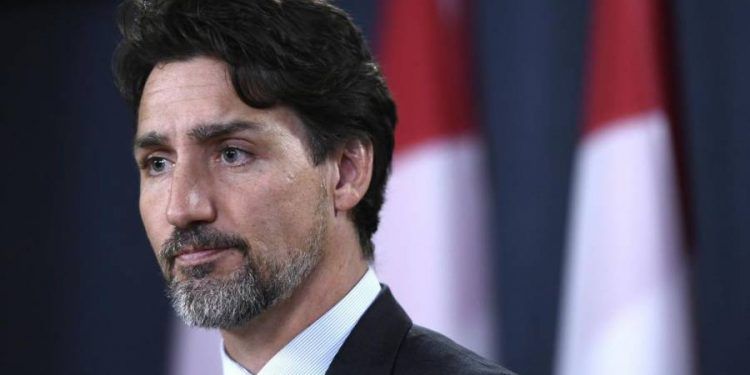 Militares vigilarán a adultos mayores en Canadá, por COVID-19