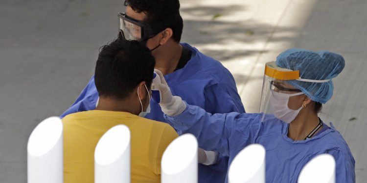 ONU México llama a respetar derechos de personal de Salud