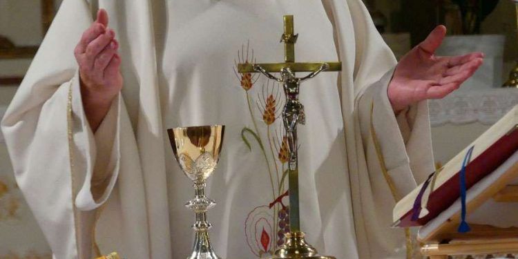 En Italia mueren más de 100 sacerdotes por COVID-19