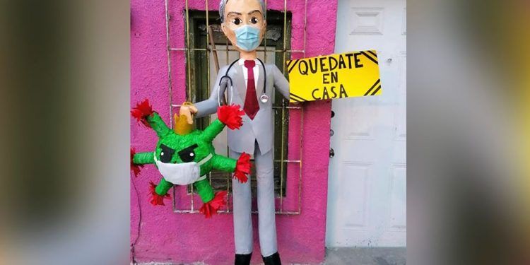 Se viraliza piñata del subsecretario de Salud, Hugo López-Gatell