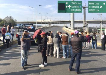 Vecinos de San Aparicio cerraron vialidades para exigir agua potable