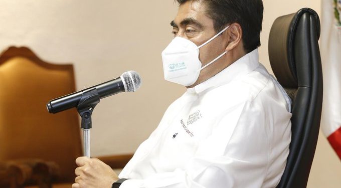 Que el gobierno de Puebla desaloje inmuebles, insensatez de la autoridad municipal: Barbosa