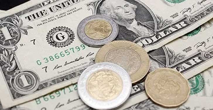 Dólar pierde terreno en inicio de semana