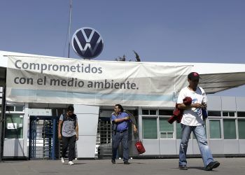VW aguarda confirmación de Covid-19 como causa de muerte de empleado