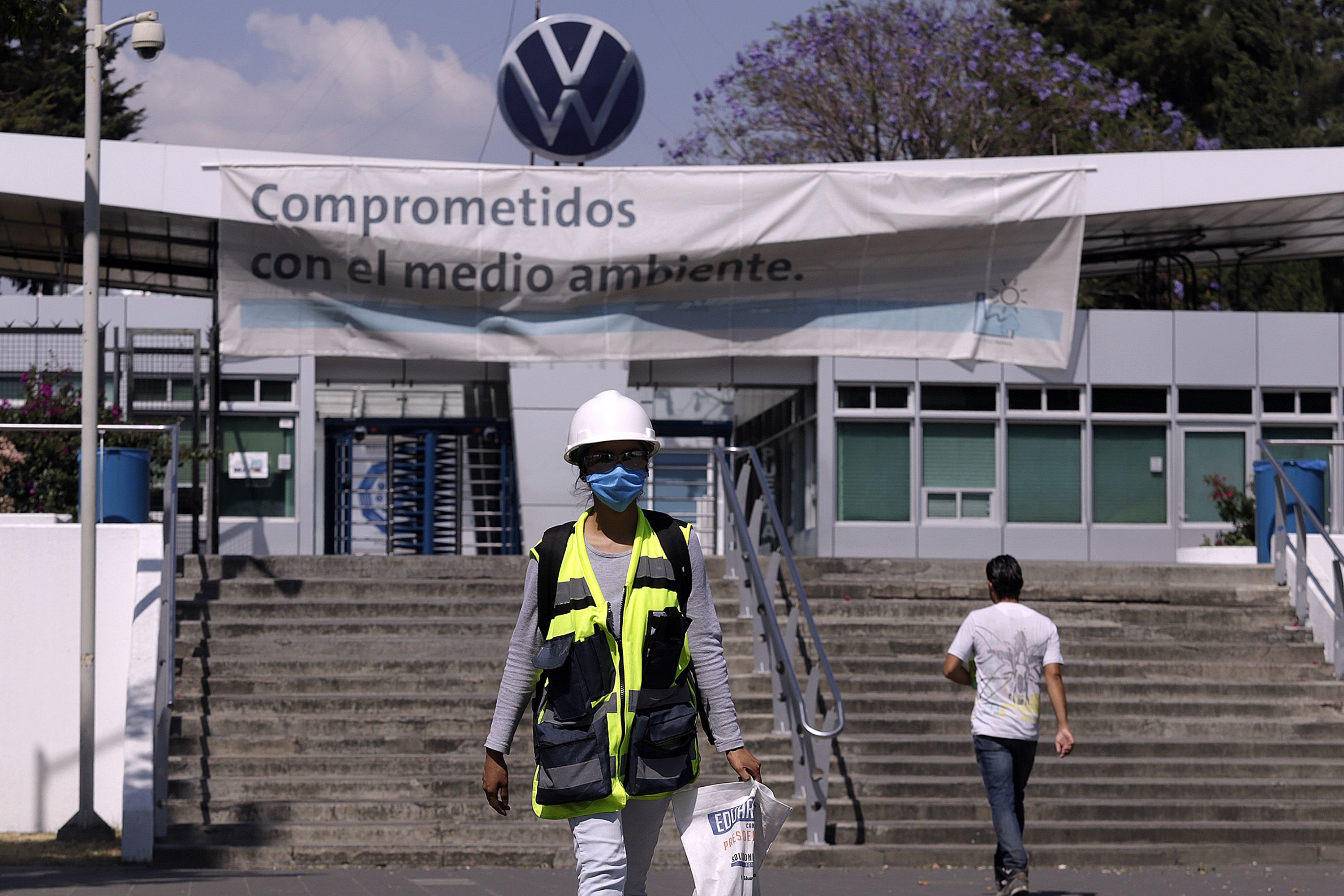 Volkswagen De México Extiende Fecha De Reinicio De Operaciones Al 1 De