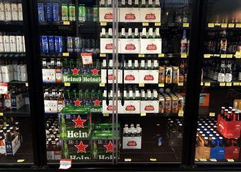 Tiendas exigen abasto de cerveza en cuarentena