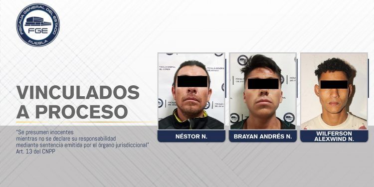 En Puebla asaltantes de tienda Famsa de Loma Bella son vinculados a proceso