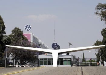 En Puebla, Volkswagen extiende paro de actividades hasta el 30 de abril por emergencia sanitaria