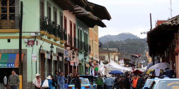 Por COVID-19 en Zacapoaxtla ordenan el cierre de comercios no esenciales por contingencia