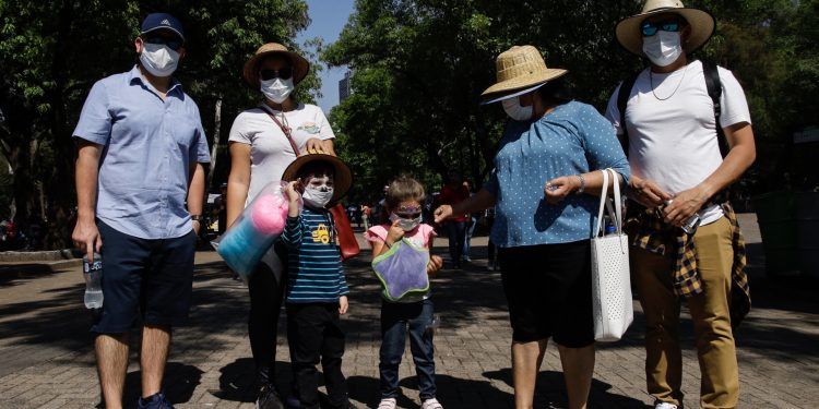 Darán 500 pesos a niños por COVID-19 en la CDMX