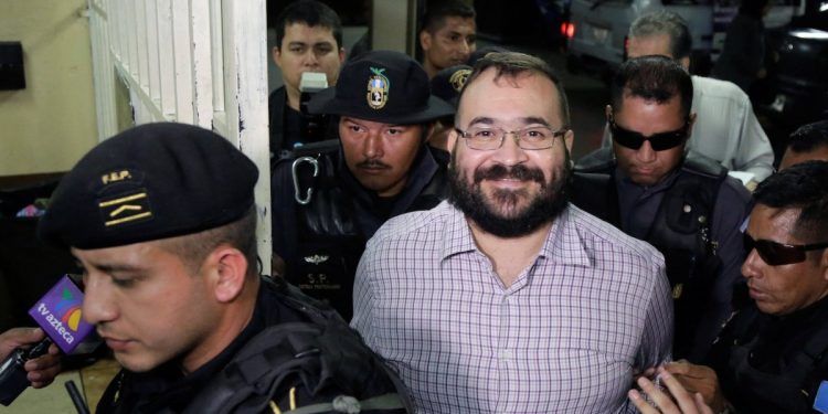 Tribunal federal confirma sentencia de nueve años de cárcel para Javier Duarte