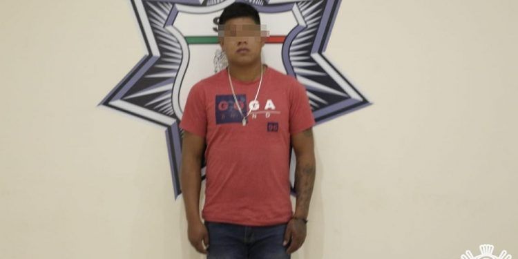 SSP Puebla asegura a narcomenudista con 40 dosis de droga en Tlalancaleca, Puebla
