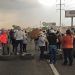 Pobladores de Coronango bloquean la México-Puebla; exigen renuncia del edil Antonio Teutli