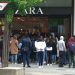 Tunden en redes a Zara por reapertura de tiendas en Francia (VIDEO)