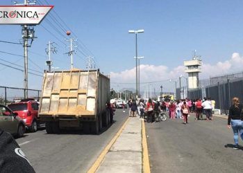 Reportan al menos 4 heridos después de riña en penal de Chalco (VIDEO)