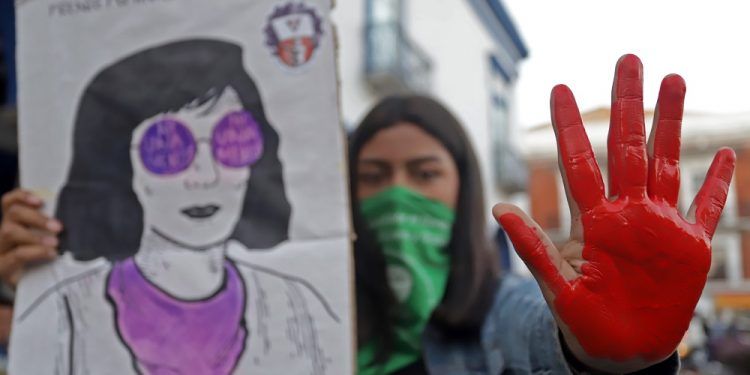 Feminicidios en Francia y en México