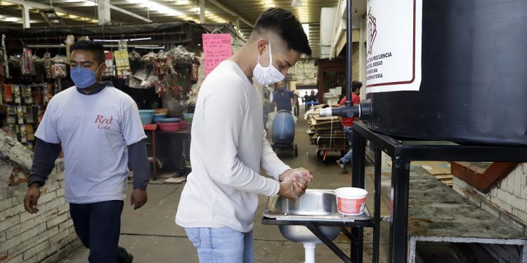 COVID-19 en Puebla se concentra en 92 municipios; la capital registra 630 casos