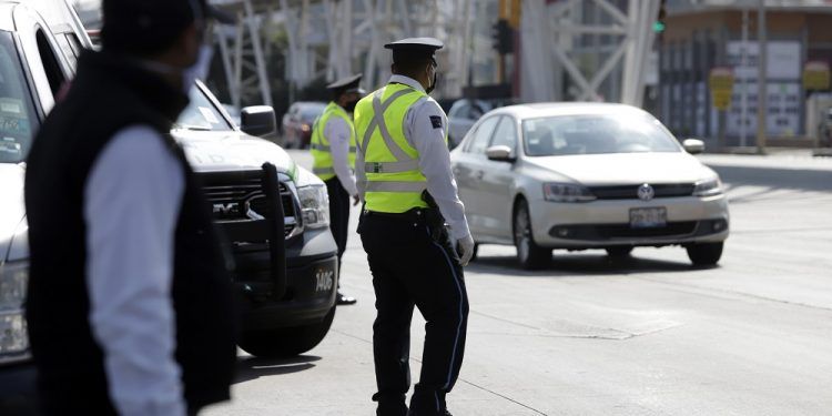 Autoridades realizan operativo para dar cumplimiento al Hoy no circula en Puebla