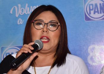 La presidenta del PAN, cliente de fotomultas